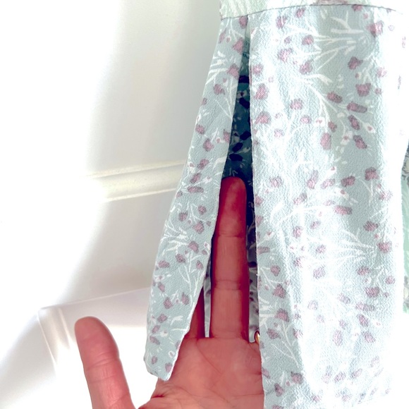 Free People Rolling Hills Print Bell Sleeve Boho Tunic in Green Comb (Medium) - Picture 7 of 8